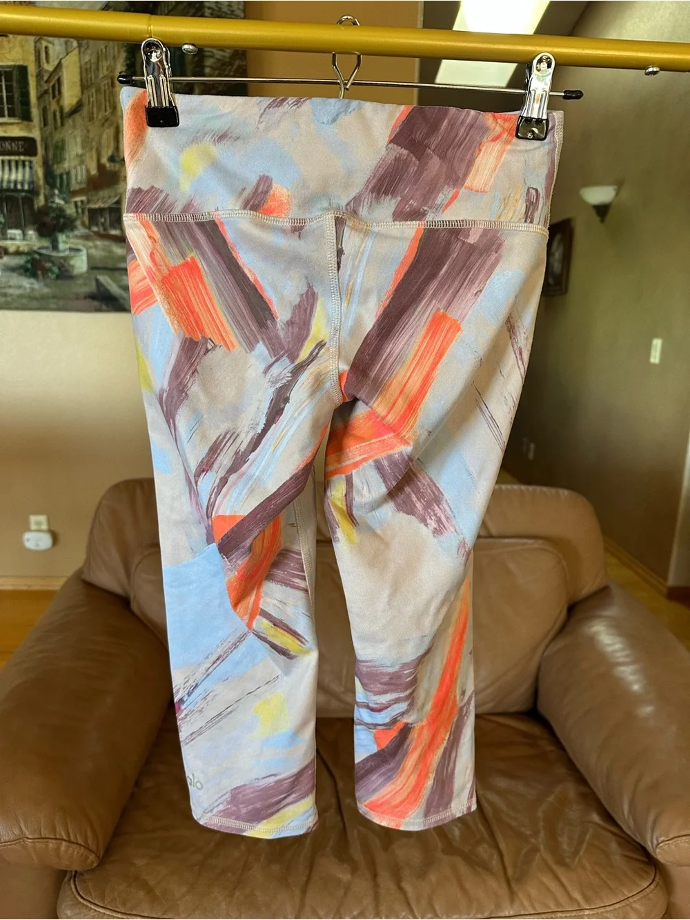 ALO Yoga Painted Brushstroke Capri Leggings in Pastel Multicolor